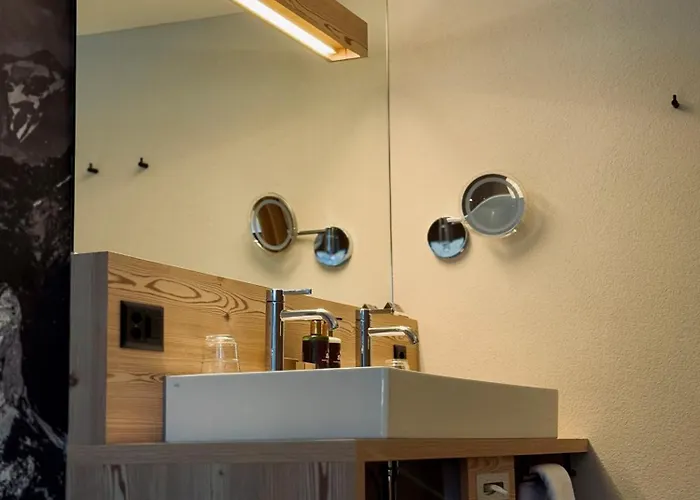 Eiger Selfness Hotel**** - Zeit Für Mich 4* Grindelwald